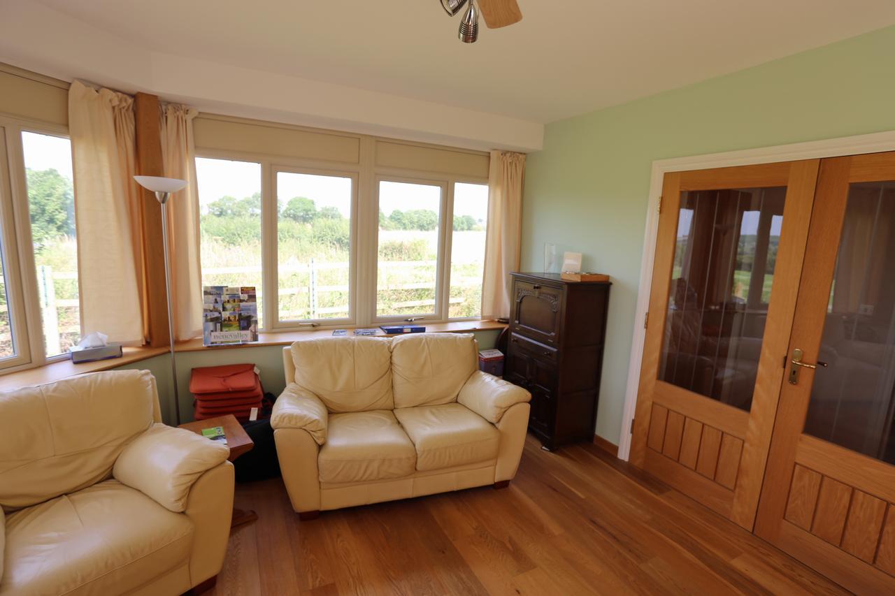 Redlands Farm Bed & Breakfast Stanwick  外观 照片